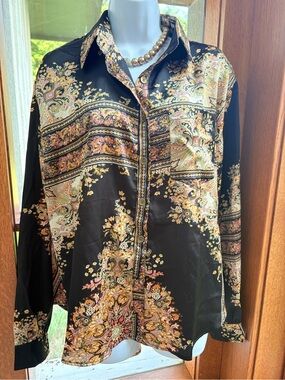 POL Black Paisley Button-Up Shirt Indie Baroque Silky Tailored Small (Runs Big)